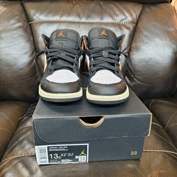 JORDAN 1 MID SZ 13C SHOE'S