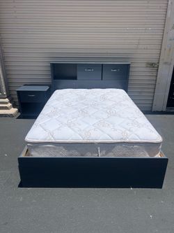 Full size bed set