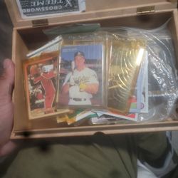Vintage/Old BASEBALL AND NFL CARDS 