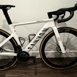 2025 Canyon Aeroad SLX (XS)