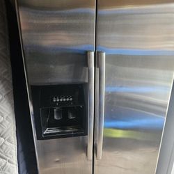 Whirlpool Stainless Steel Refrigerator 