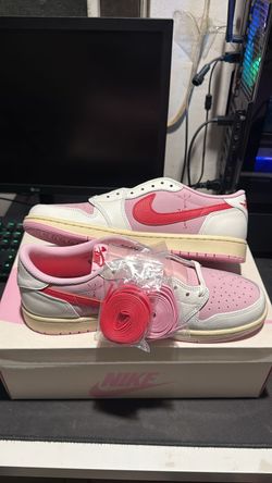 Jordan 1 Low Travis Scott Shy Pink size 10