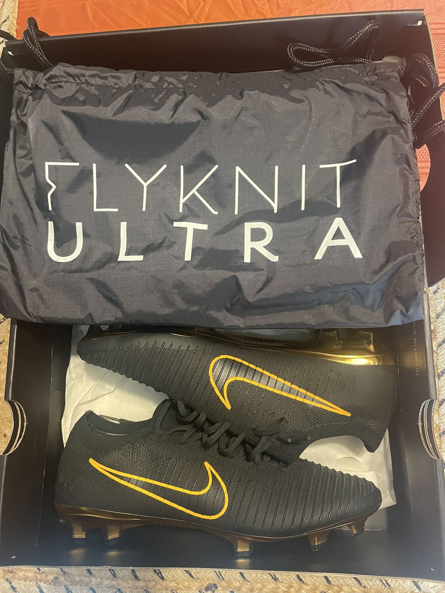 Nike Mercurial Vapor Flyknit Ultra