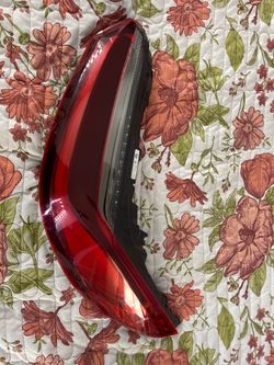 2018 -2025 bmw z4 tail light right side