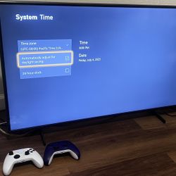Xbox Series X 1TB Digital W/ 2 Controllers/4K Travel