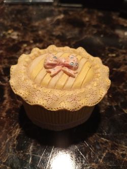 Tiny Bow Ceramic Trinket Box