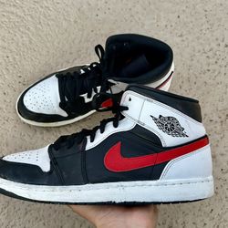 Jordan 1 “Red Chile” Size 11