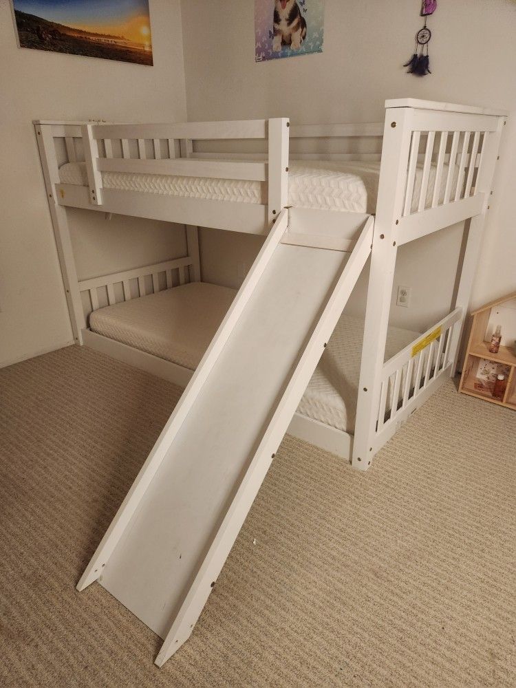 Twin Bunk Beds