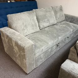 New Sleeper Couch / Free Delivery 