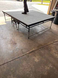 Portable folding stage