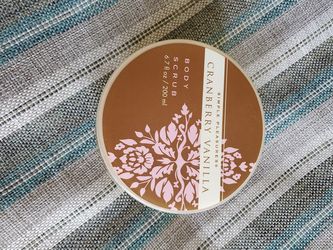 Simple pleasures cranberry vanilla body scrub