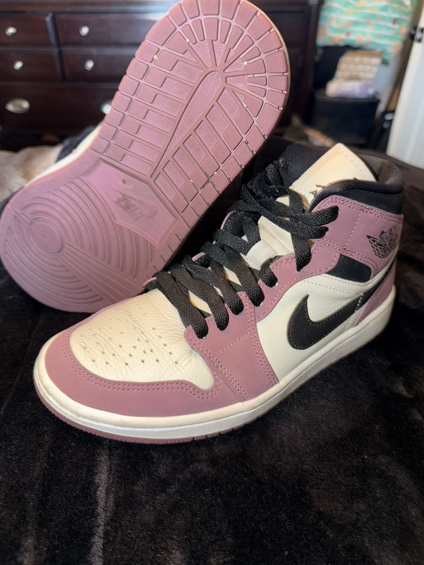 Woman’s shoe - Jordan