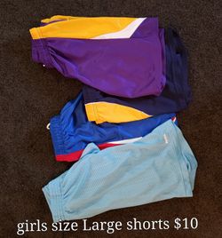 Girls size L shorts
