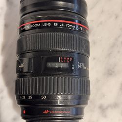 Canon EF 24-70mm f/2.8L USM Lens (Mark I)