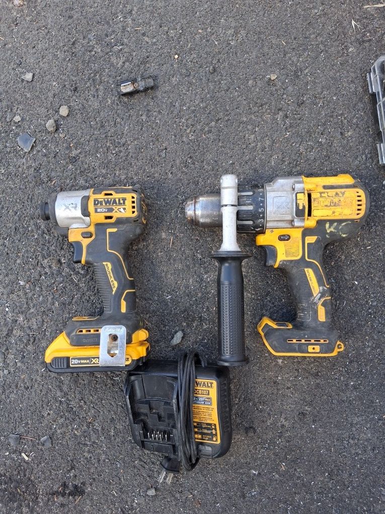 DeWalt XR ¼ Impact Driver & ½ HammerDrill