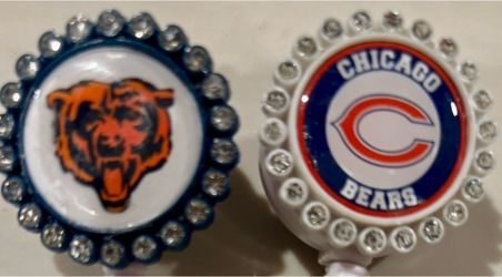 2 Crystal NFL Football Chicago Bears Nurse Badge Reels ID Holders Alligator Clips