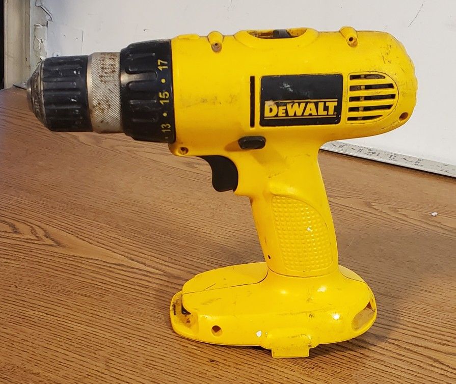 DEWALT 18V DW929 3/8" 10mm VSR Cordless Drill/Driver (Tool Only) Works Perfectly