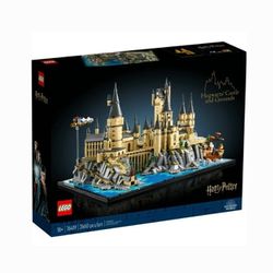 LEGO Harry Potter Hogwarts Castle and Grounds Iconic Scenes from the Wizarding World (LEGO Model: 76419)