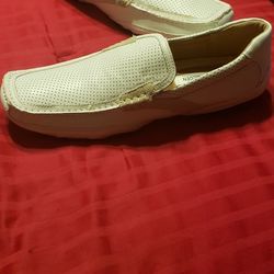 White Leather Shoes (Steve Madden) Size 10