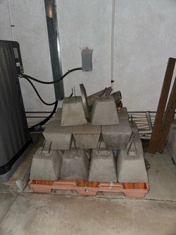 Patio deck blocks