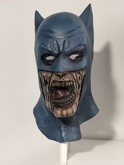 Batman Zombie Halloween Mask Blackest Night
New