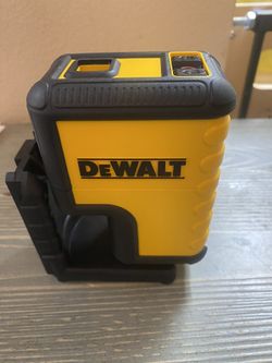 Dewalt Three Spot Leveler DW08302