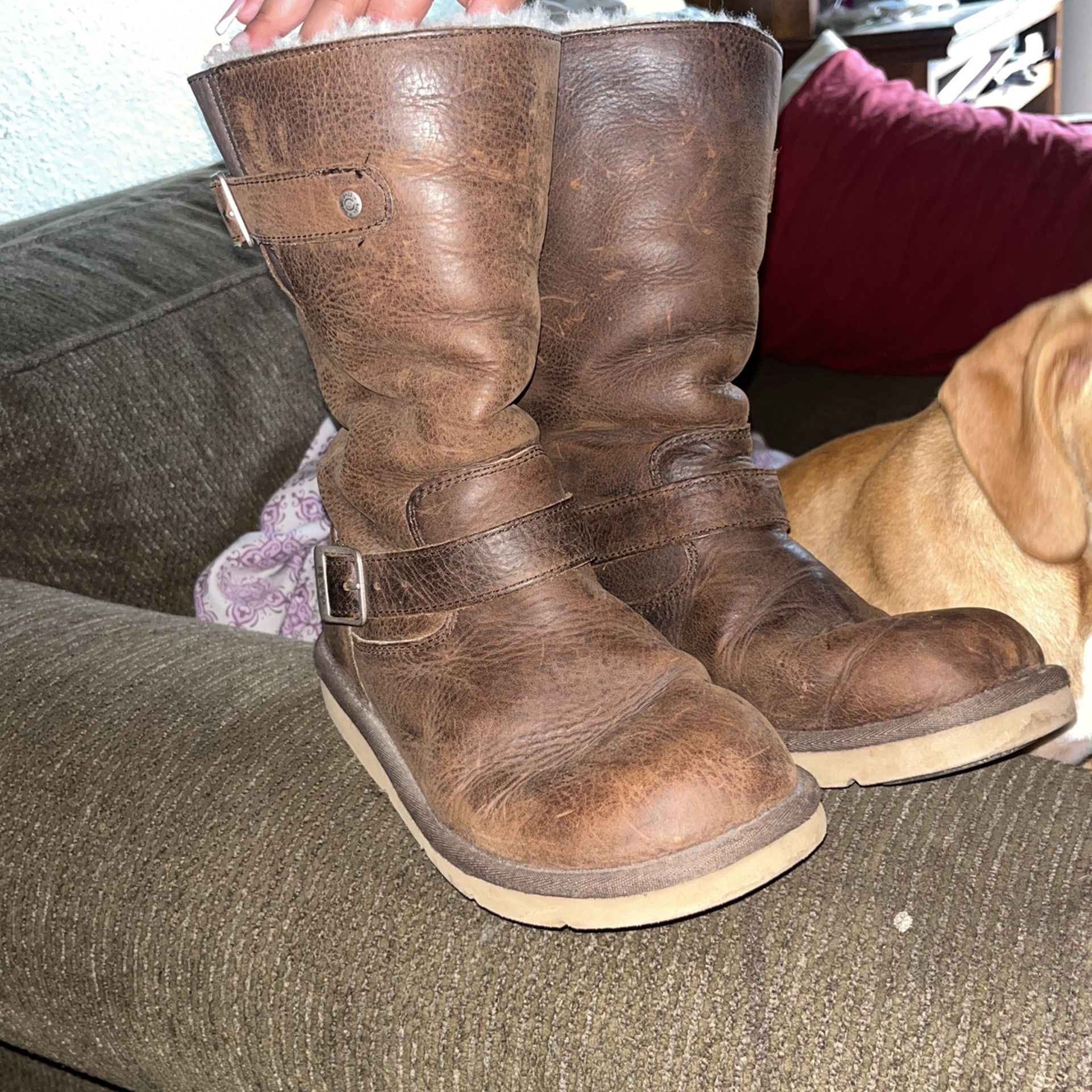 Women’s Leather Ugg Boots Size 8