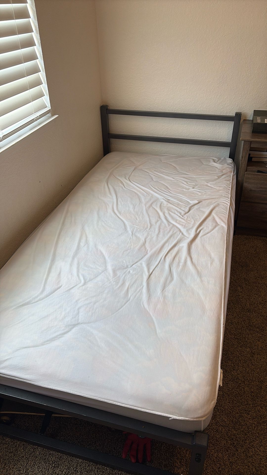Twin Beds With Mattress