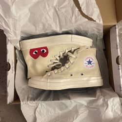 Come De Garcon Converse Sz 5 for Sale in Hayward CA OfferUp