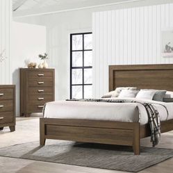 Brand New 4PC Dark Oak Bedroom Set