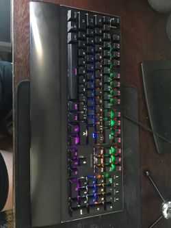 Black web mechanical keyboard