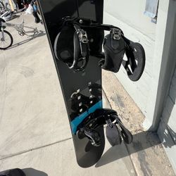 163cm Men’s Burton Custom Snowboard With Burton Cartel Bindings