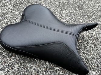 Yamaha R1 Saddleman Seat