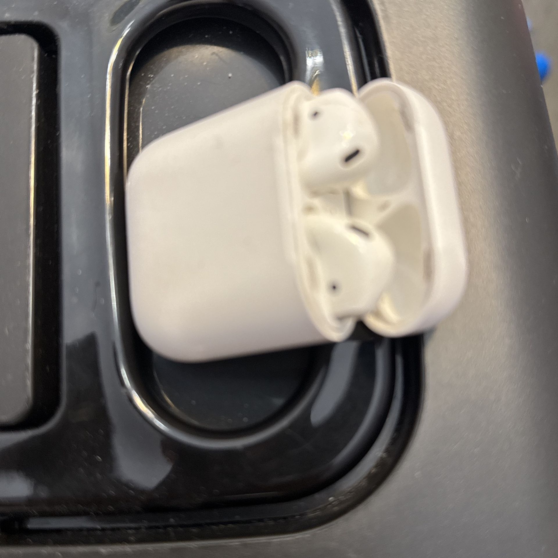 Apple AirPods (2nd Gen)