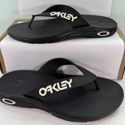 New Oakley B1B Flip Flops men’s sandals - size 8/ 9/ 10/ 11/ 12