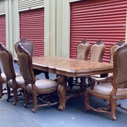 Michael Amini Aico Dining Set And China Cabinet 