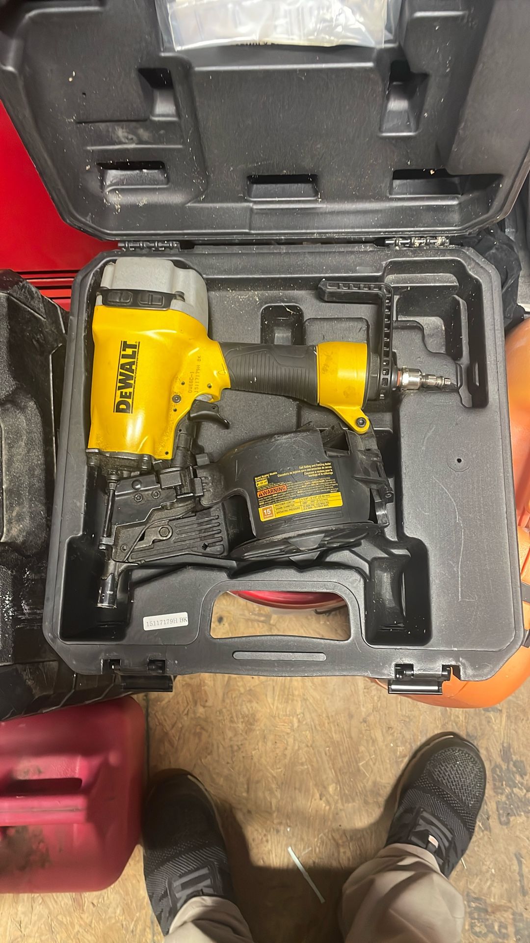 Dewalt Coil Siding And Fencing Nailer