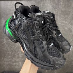 Balenciaga Men’s Sneaker With LED 2026 New