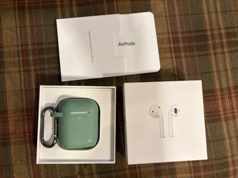Apple Air Pods 2 w/Case cover & charger