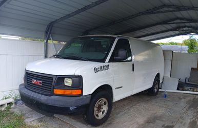 2005 GMC Savana 2500-Cargo