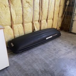 Yakima Cargo Box (with Keys)