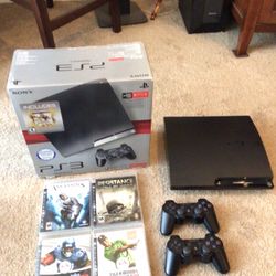 Sony PS3 Slim 250 GB Bundle With Original Box Rare and Hard To Find $200