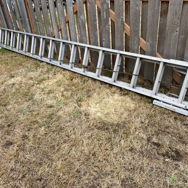 40 Ft. Extension Ladder (Adjustable Feet)