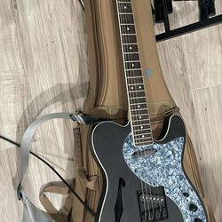 Guitar Firefly Semi-hollow 