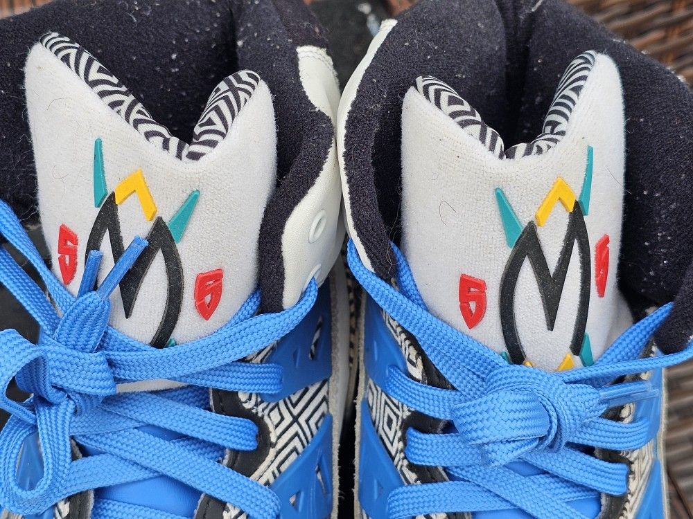 Adidas Dikembe Mutombo White Blue Black Basketball Shoes  display picture 3