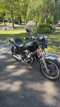 1982 Honda CB750SC Nighthawk READ DESCRIPTION