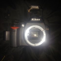 Nikon D40 Camera 📷 