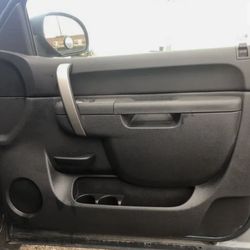 2011 silverado 2024 door panel
