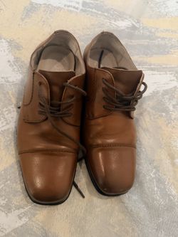 Kids Florsheim shoes size 7y