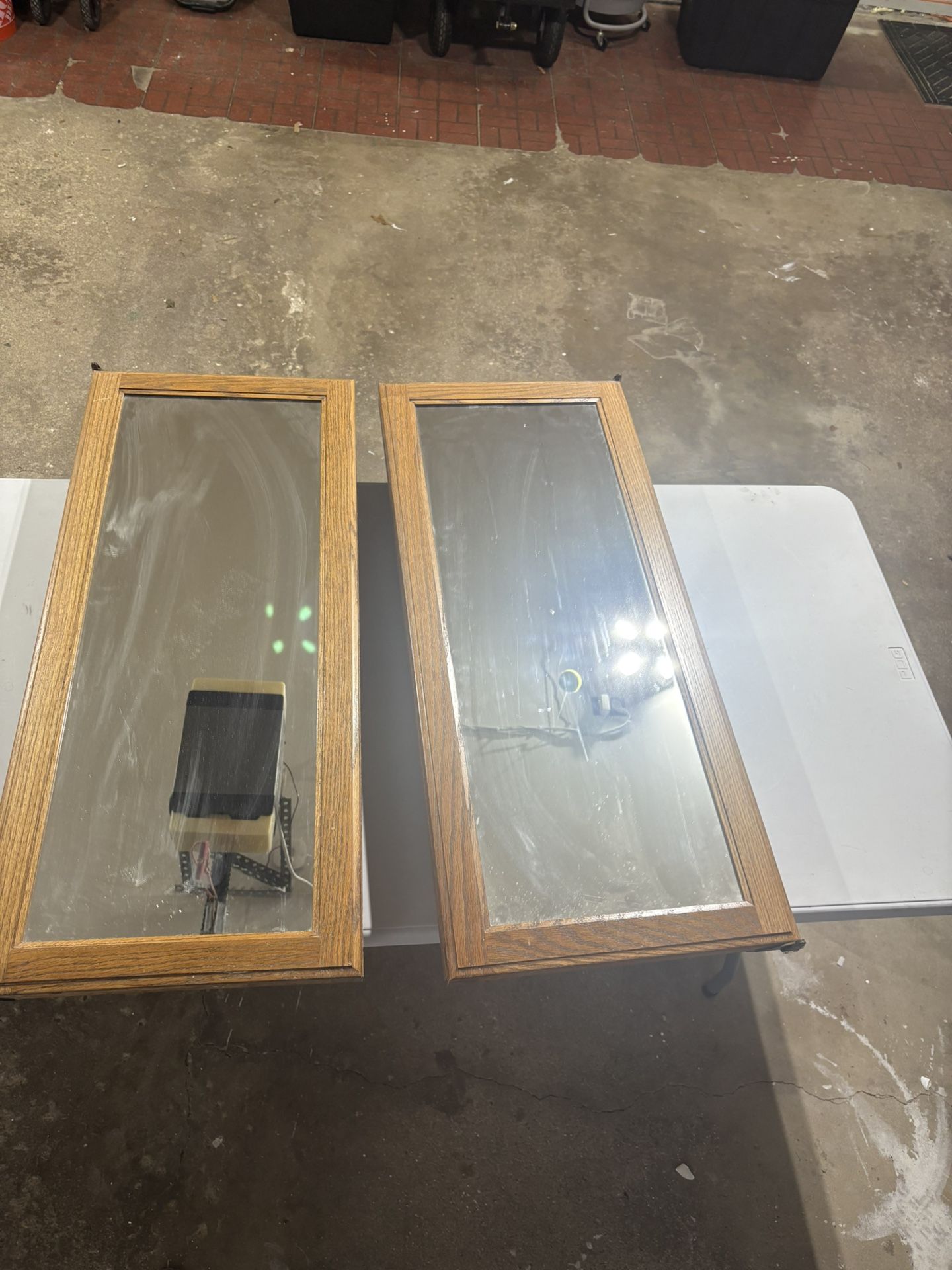 2 Medicine cabinets